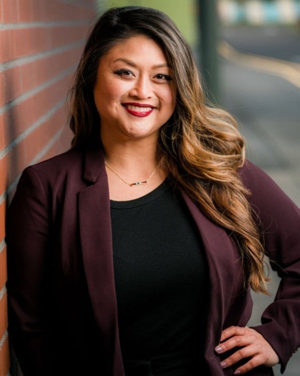 Representative Hoa Nguyen